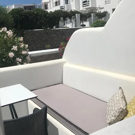 Quartano Luxury Cycladic Residence, Adults Only 3* Νάουσα