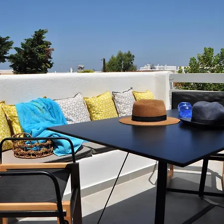 מלון Quartano Luxury Cycladic Residence, Adults Only 3*